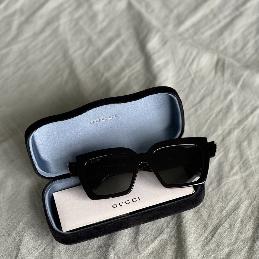 Gucci Women Sunglasses Black Grey Square GG1689S 001 NEW AUTHENTIC - Picture 3 of 16